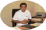 Le directeur au bureau (bandeauBureau.gif)